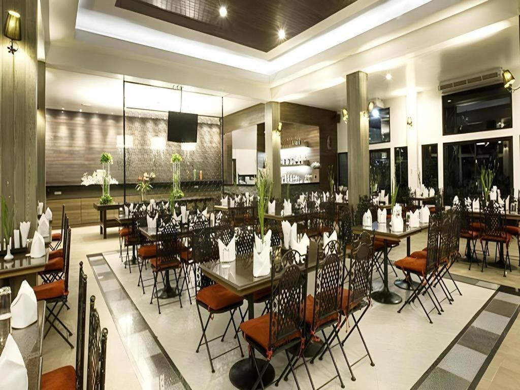 Royal Hills Golf Resort y Spa Nakhon Nayok Exterior foto
