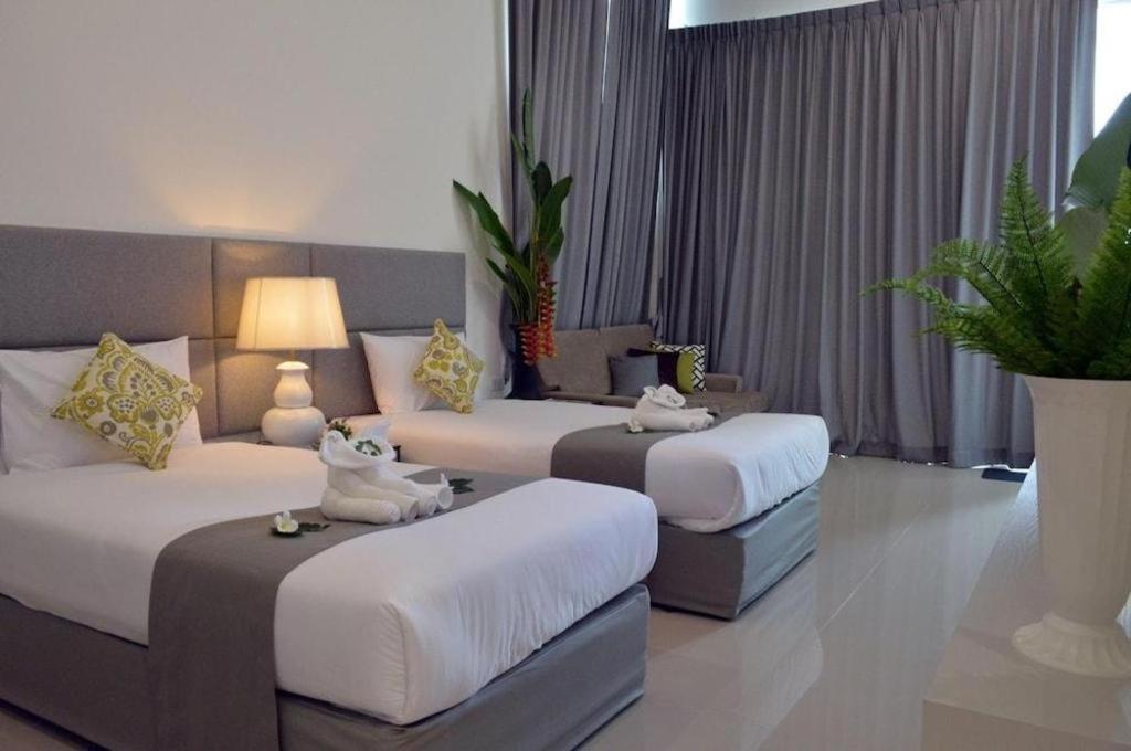 Royal Hills Golf Resort y Spa Nakhon Nayok Exterior foto